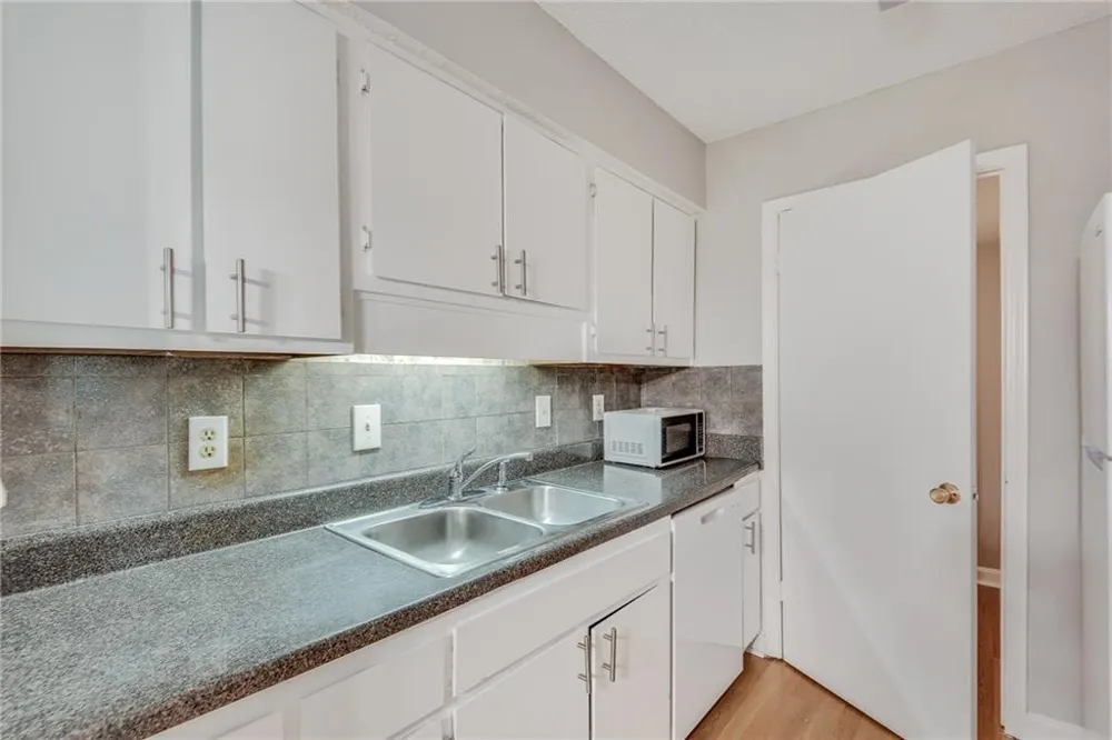 1516 Wingate Way Sandy Springs, GA 30350