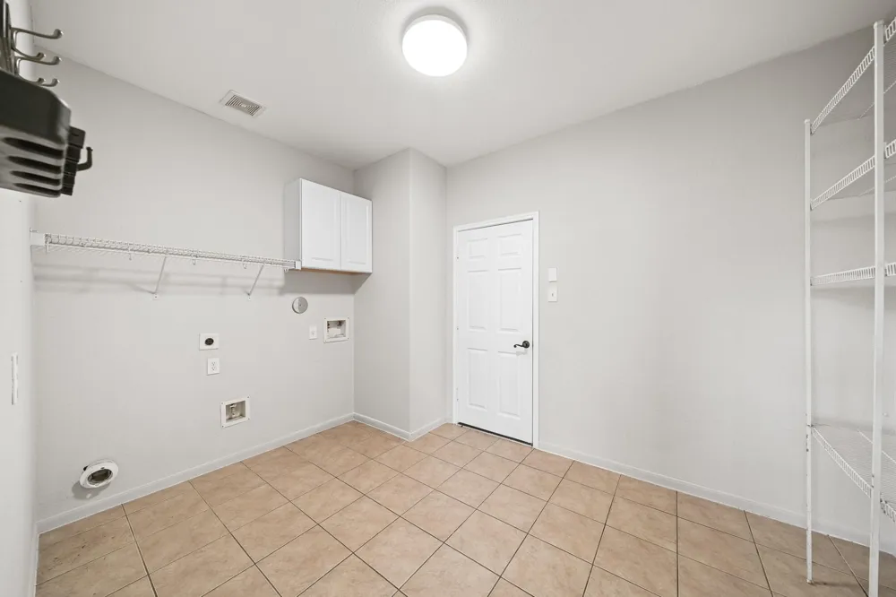 7408 Newport Lane Pearland, TX 77584