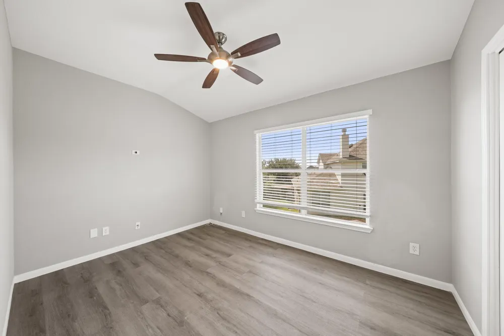 7408 Newport Lane Pearland, TX 77584