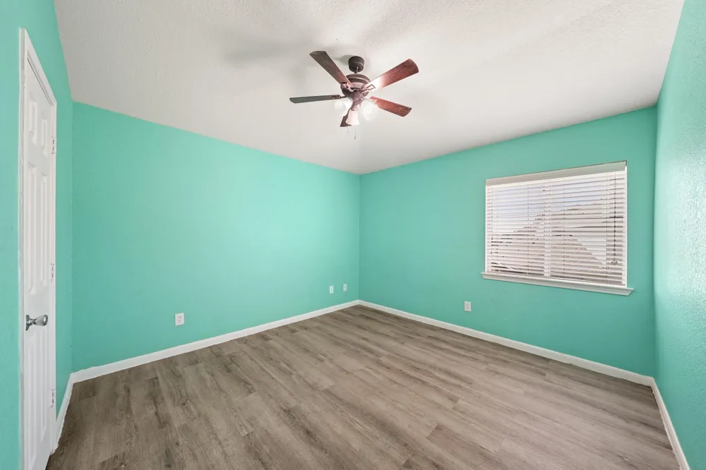 7408 Newport Lane Pearland, TX 77584