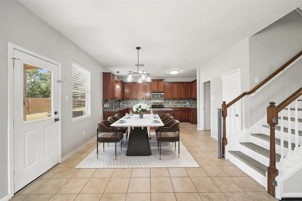 7408 Newport Lane Pearland, TX 77584