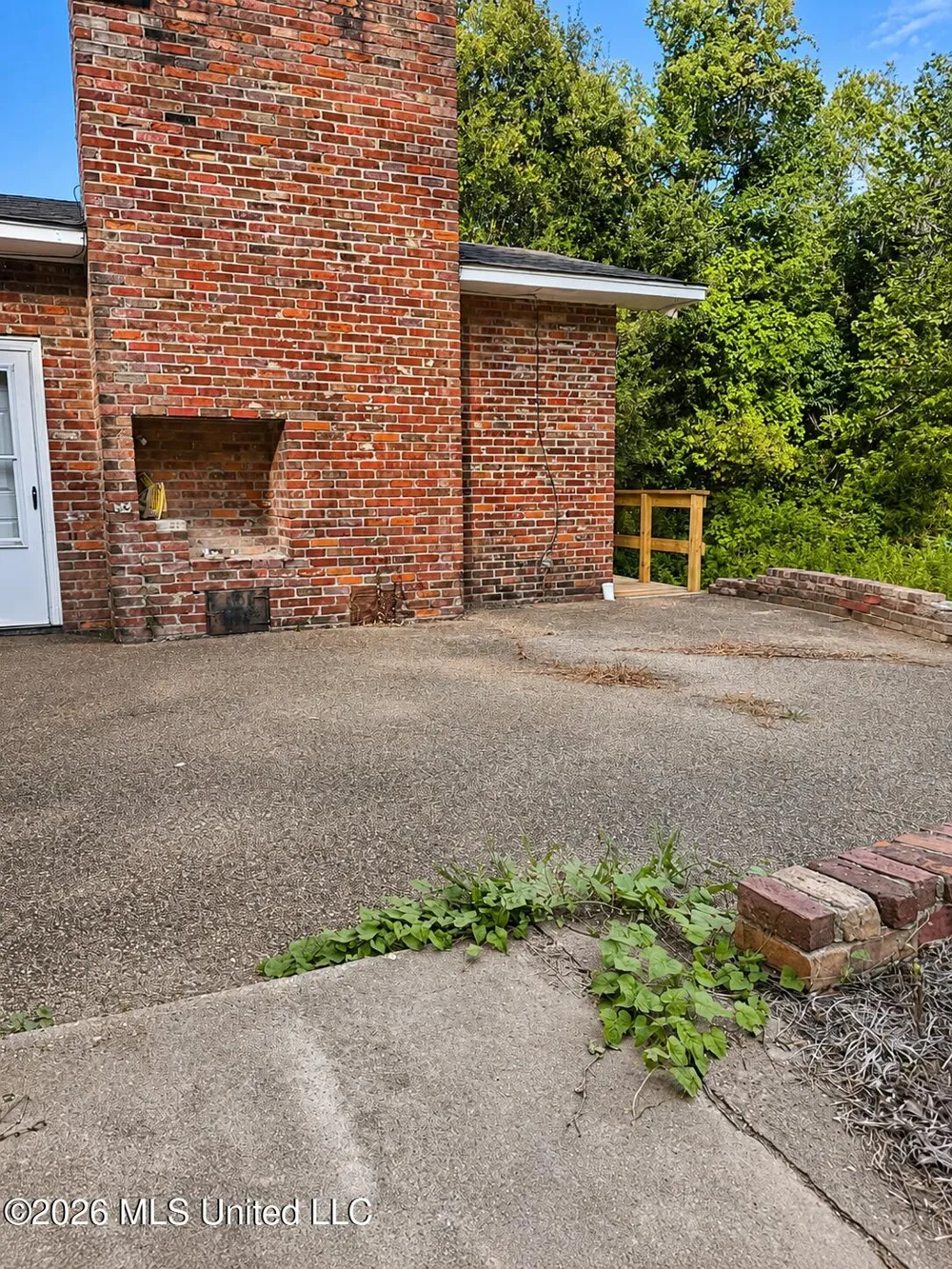 1612 Moonmist Drive Yazoo City, MS 39194