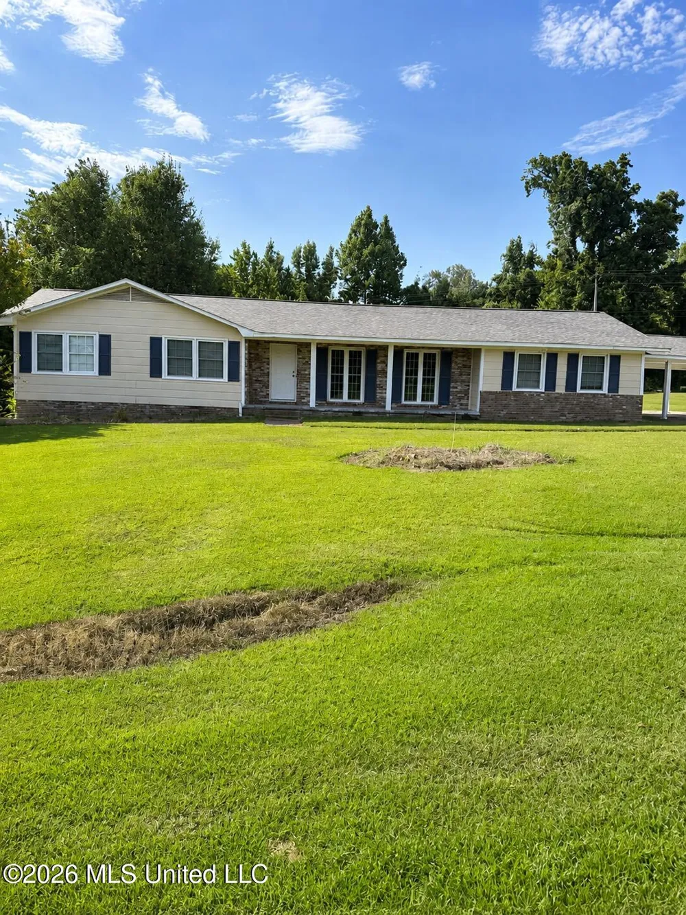 1612 Moonmist Drive Yazoo City, MS 39194