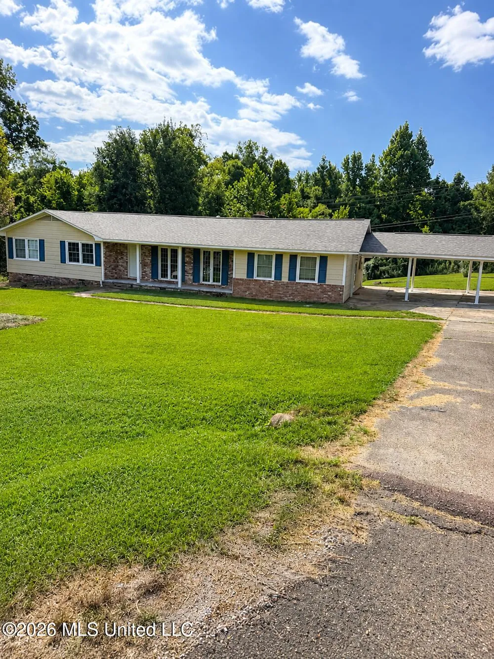 1612 Moonmist Drive Yazoo City, MS 39194