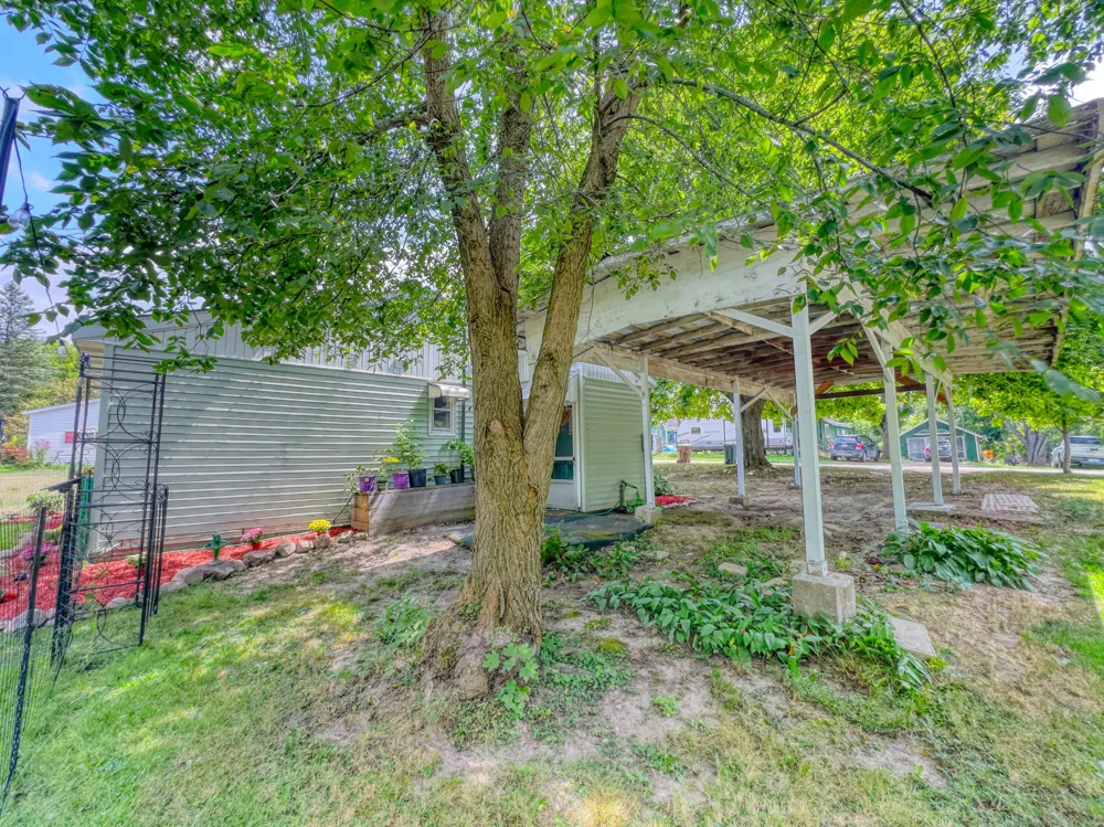 10724 Cutler Street Chippewa Lake, MI 49320