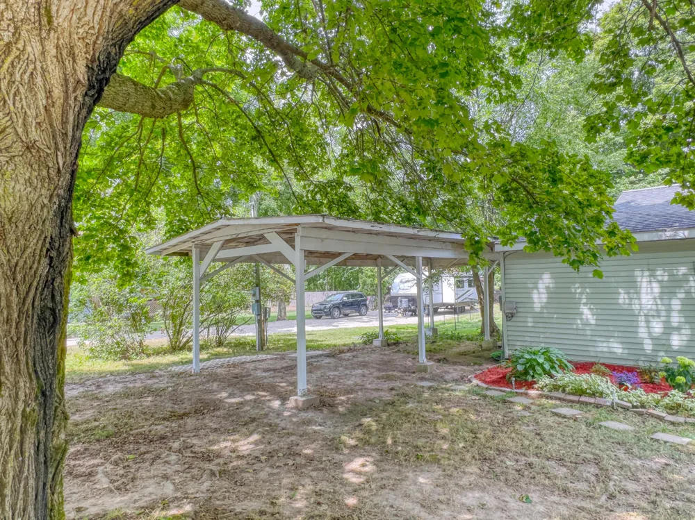 10724 Cutler Street Chippewa Lake, MI 49320