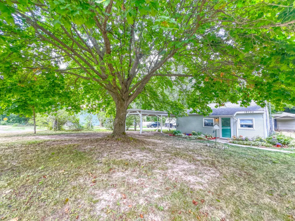 10724 Cutler Street Chippewa Lake, MI 49320
