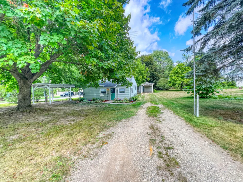 10724 Cutler Street Chippewa Lake, MI 49320