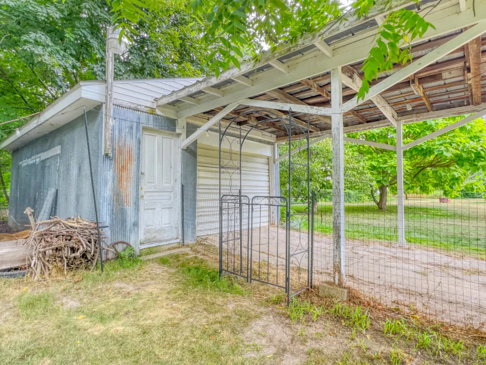 10724 Cutler Street Chippewa Lake, MI 49320