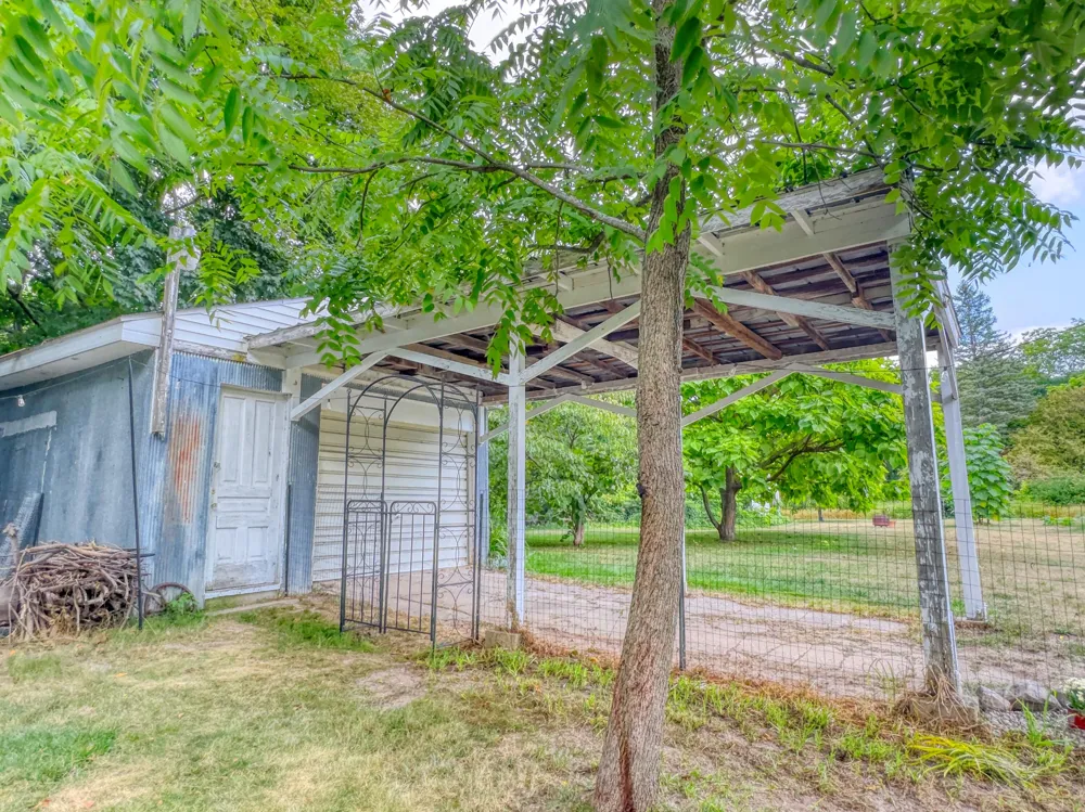 10724 Cutler Street Chippewa Lake, MI 49320