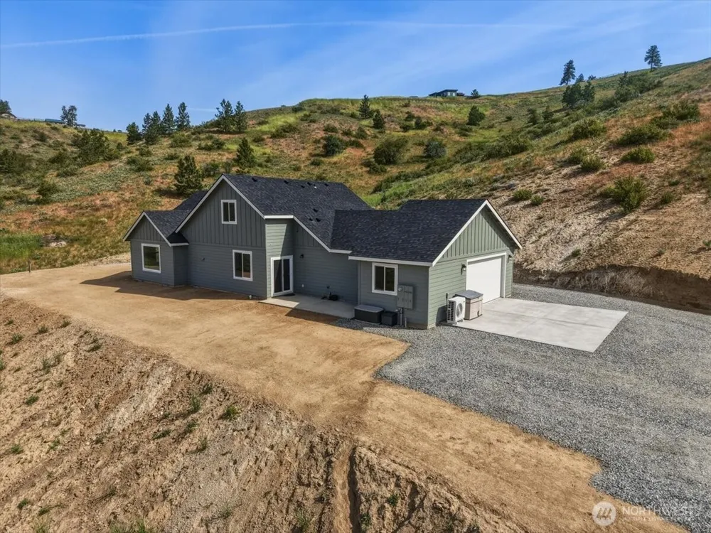 390 True Blue Lane Chelan, WA 98816