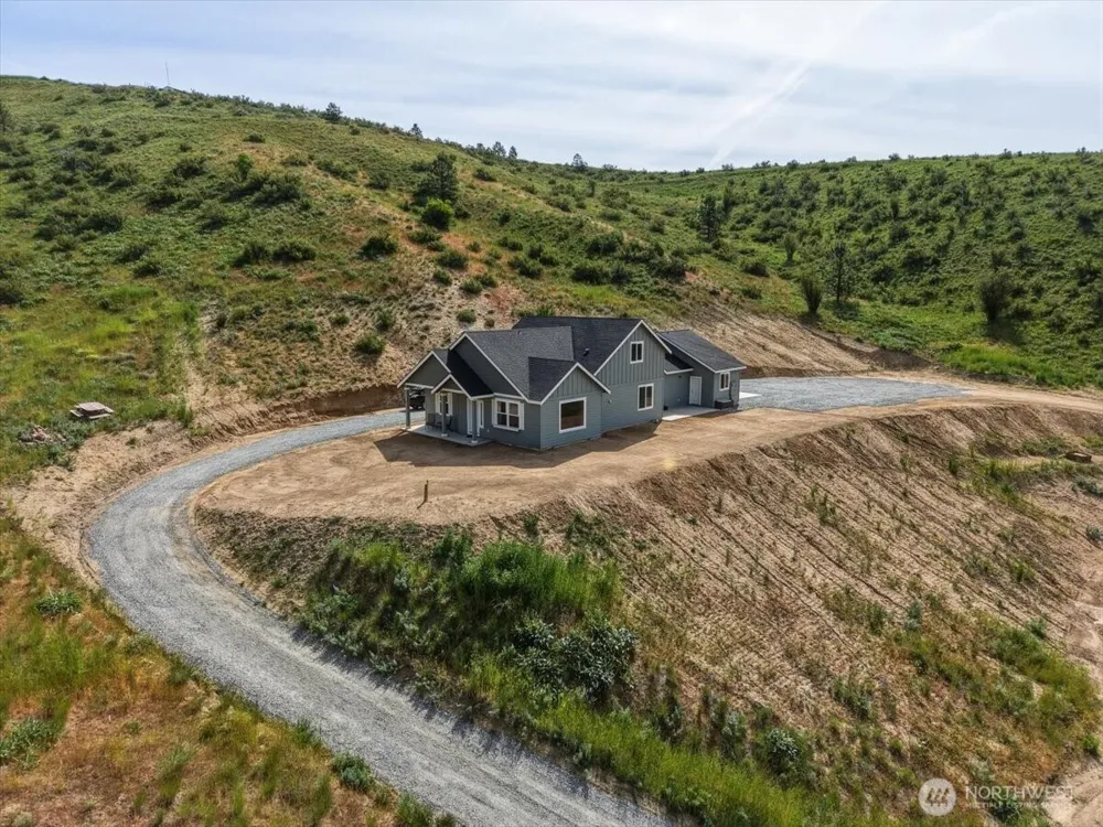 390 True Blue Lane Chelan, WA 98816