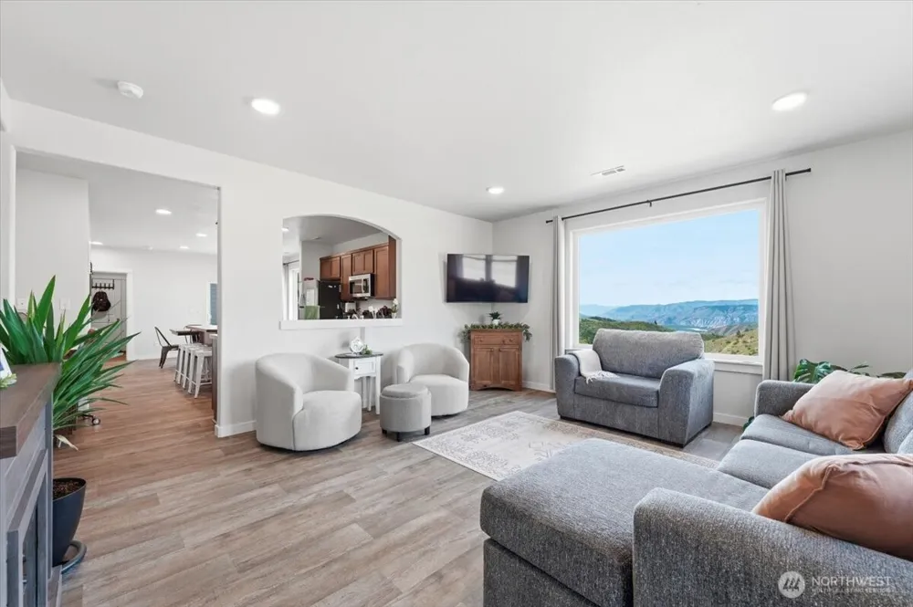 390 True Blue Lane Chelan, WA 98816
