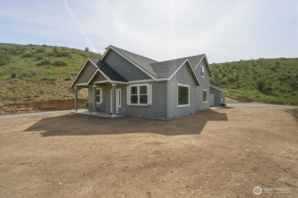 390 True Blue Lane Chelan, WA 98816
