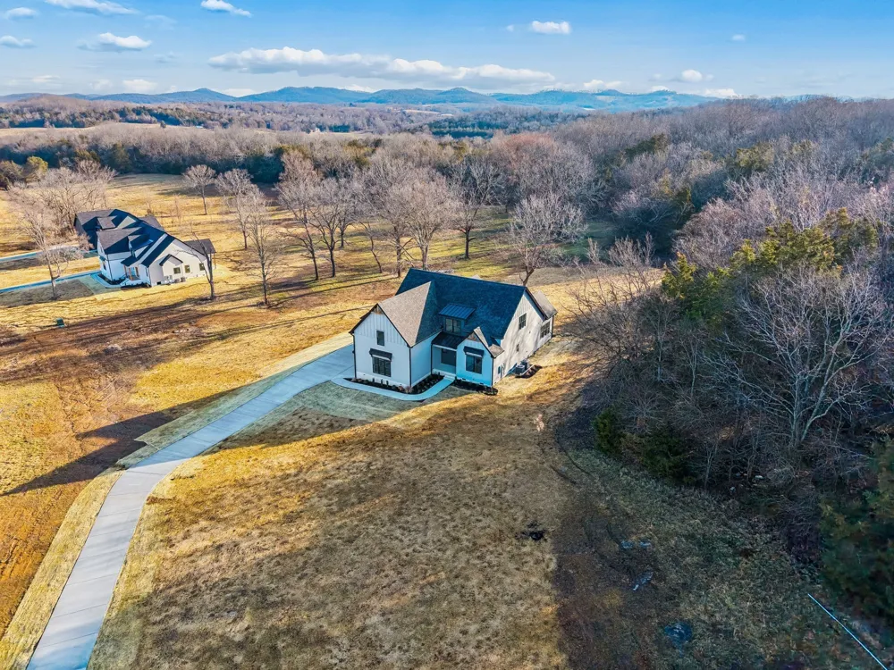 13841 Cainsville Rd Lebanon, TN 37090