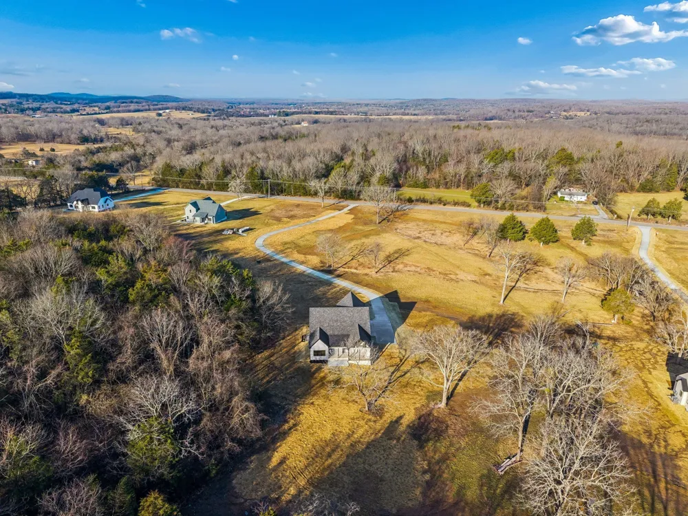13841 Cainsville Rd Lebanon, TN 37090