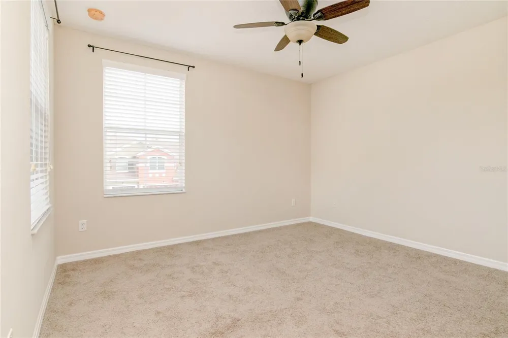 9426 SILVER BUTTONWOOD STREET Orlando, FL 32832
