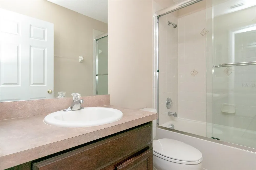 9426 SILVER BUTTONWOOD STREET Orlando, FL 32832