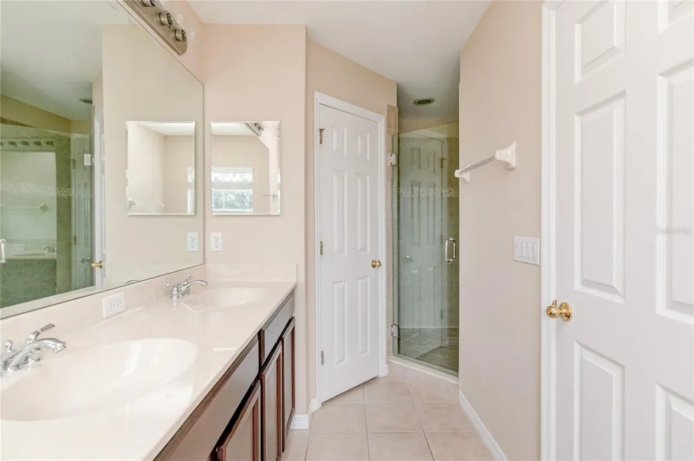 9426 SILVER BUTTONWOOD STREET Orlando, FL 32832