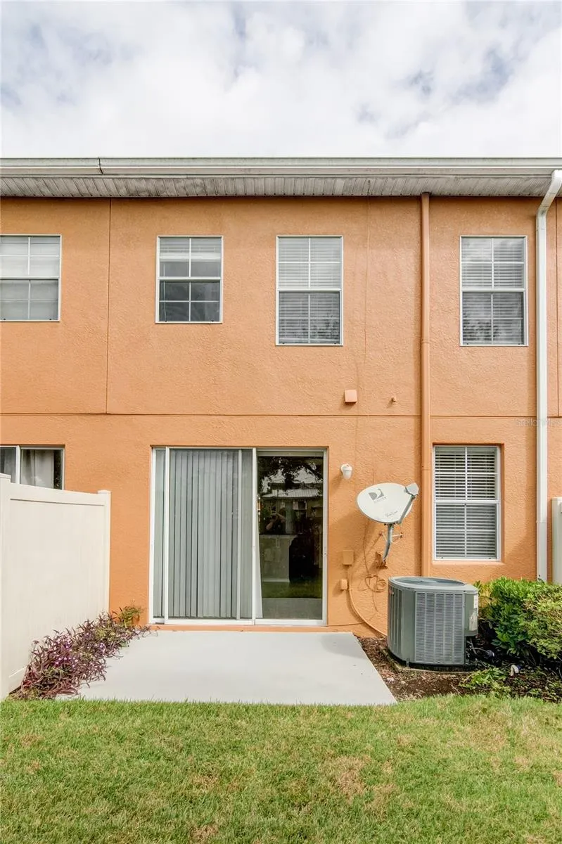 9426 SILVER BUTTONWOOD STREET Orlando, FL 32832