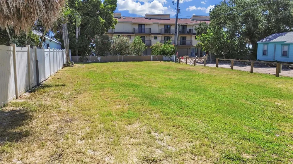 140 92ND AVENUE Treasure Island, FL 33706