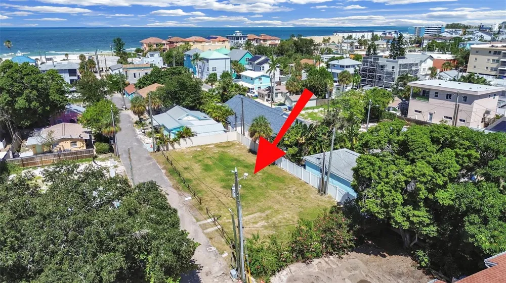 140 92ND AVENUE Treasure Island, FL 33706