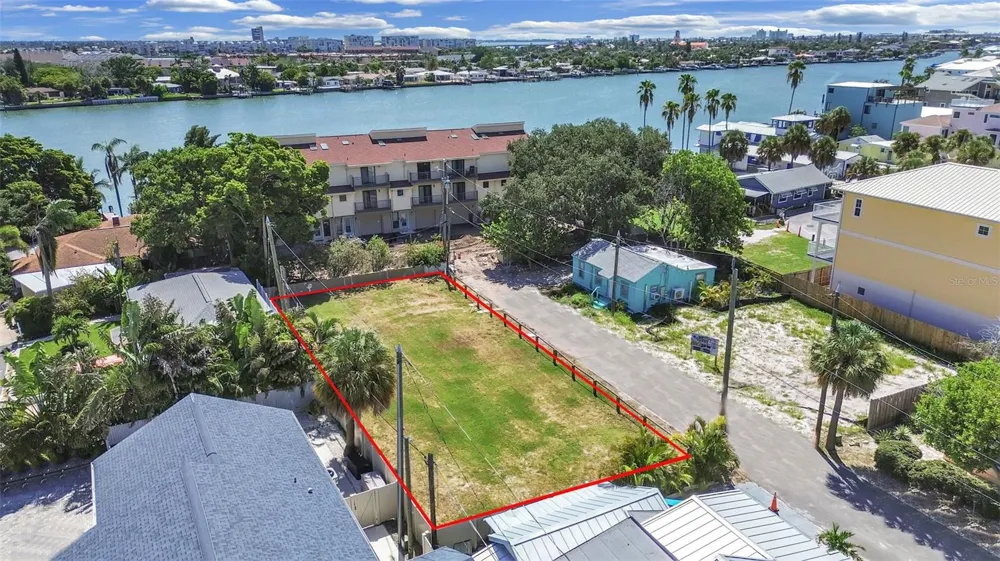 140 92ND AVENUE Treasure Island, FL 33706