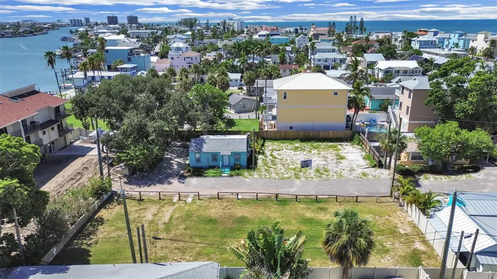 140 92ND AVENUE Treasure Island, FL 33706
