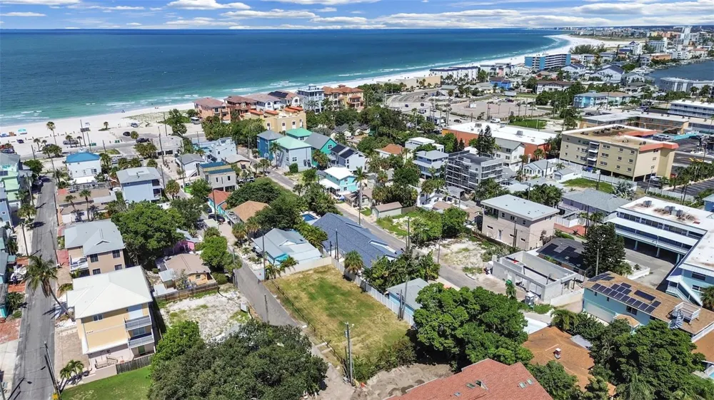 140 92ND AVENUE Treasure Island, FL 33706