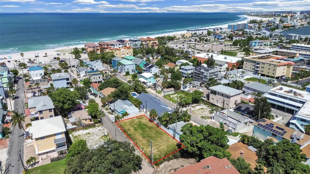 140 92ND AVENUE Treasure Island, FL 33706