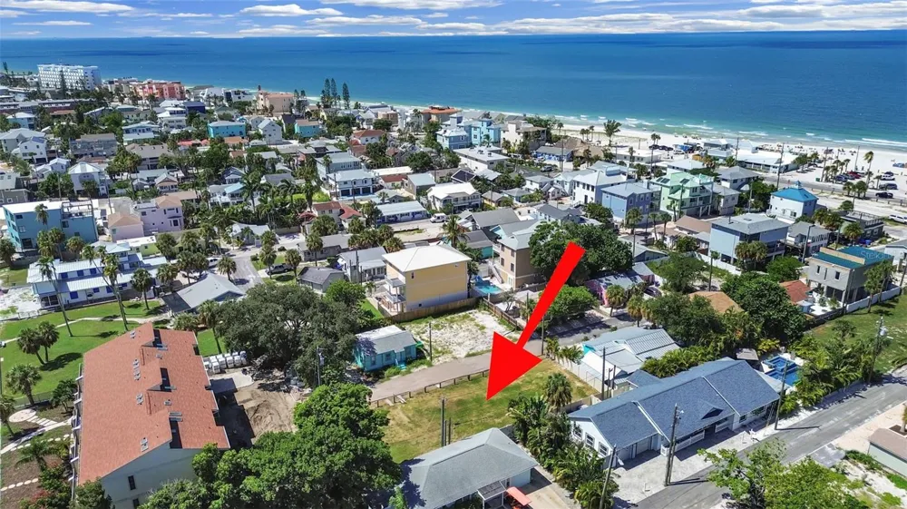 140 92ND AVENUE Treasure Island, FL 33706
