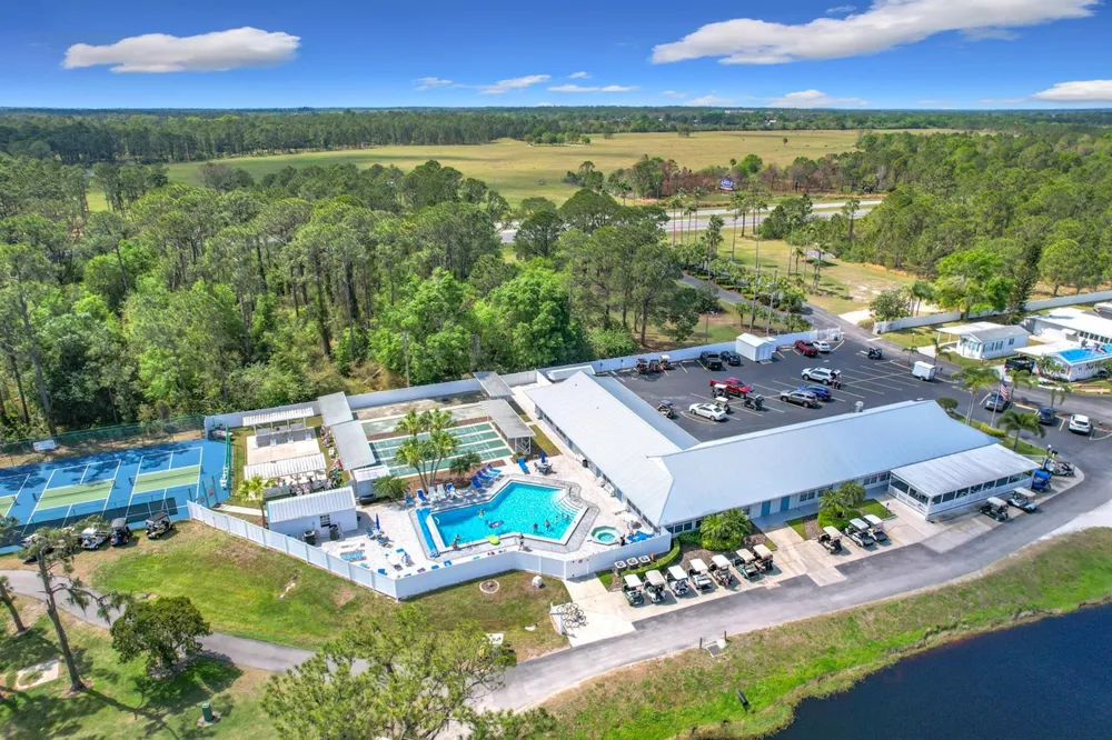 190 BIG PINE AVENUE S Frostproof, FL 33843
