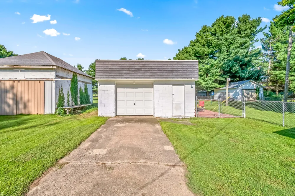 804 S Angola Road Kinderhook Township, MI 49036