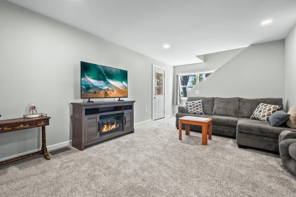 804 S Angola Road Kinderhook Township, MI 49036