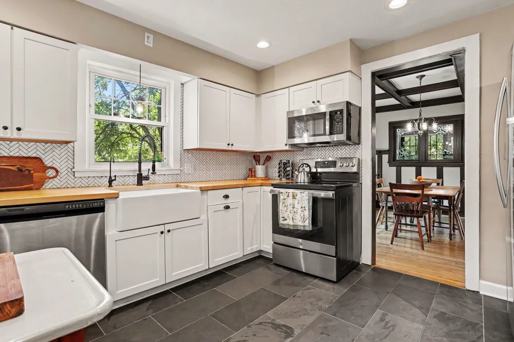 129 S Berkley Street Kalamazoo Charter Township, MI 49006