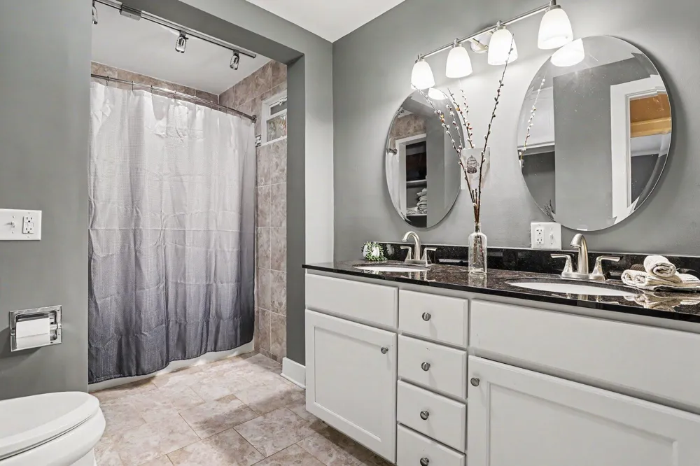 129 S Berkley Street Kalamazoo Charter Township, MI 49006