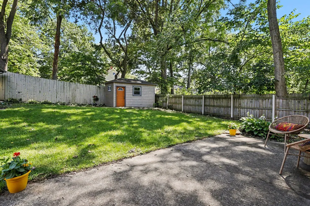 129 S Berkley Street Kalamazoo Charter Township, MI 49006