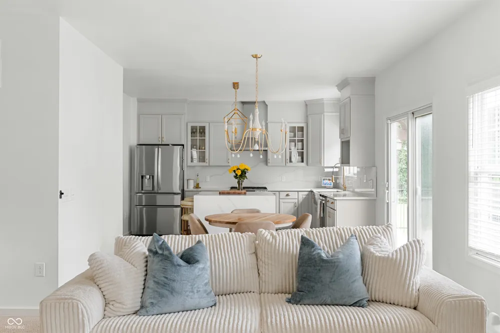 12135 Ashland Drive Fishers, IN 46037