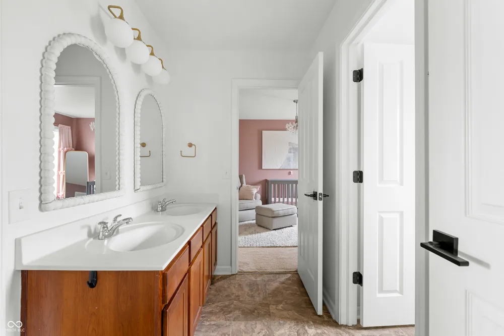 12135 Ashland Drive Fishers, IN 46037
