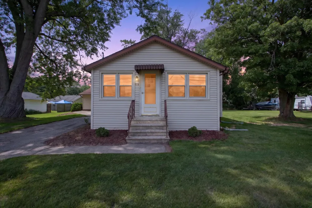 514 Fern Avenue Jackson, MI 49202