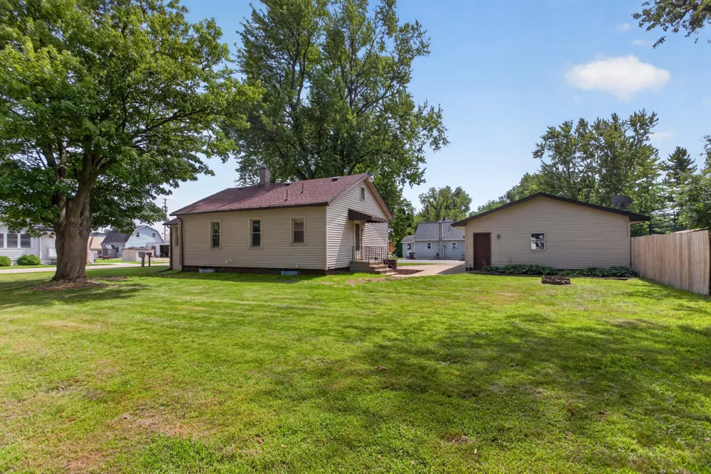 514 Fern Avenue Jackson, MI 49202