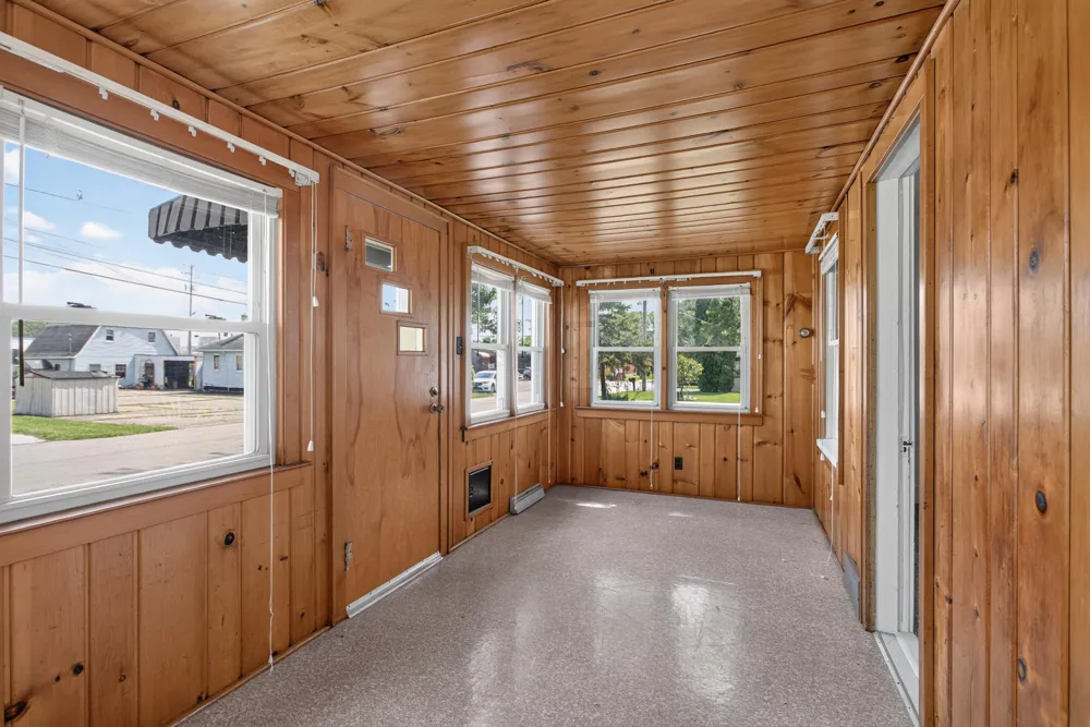 514 Fern Avenue Jackson, MI 49202