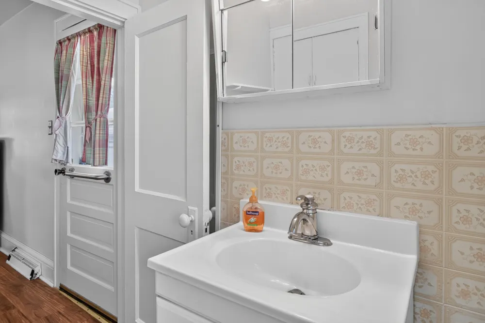 514 Fern Avenue Jackson, MI 49202