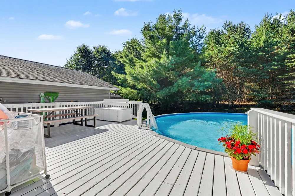 13955 Pine Lake Avenue NE Cedar Springs, MI 49319