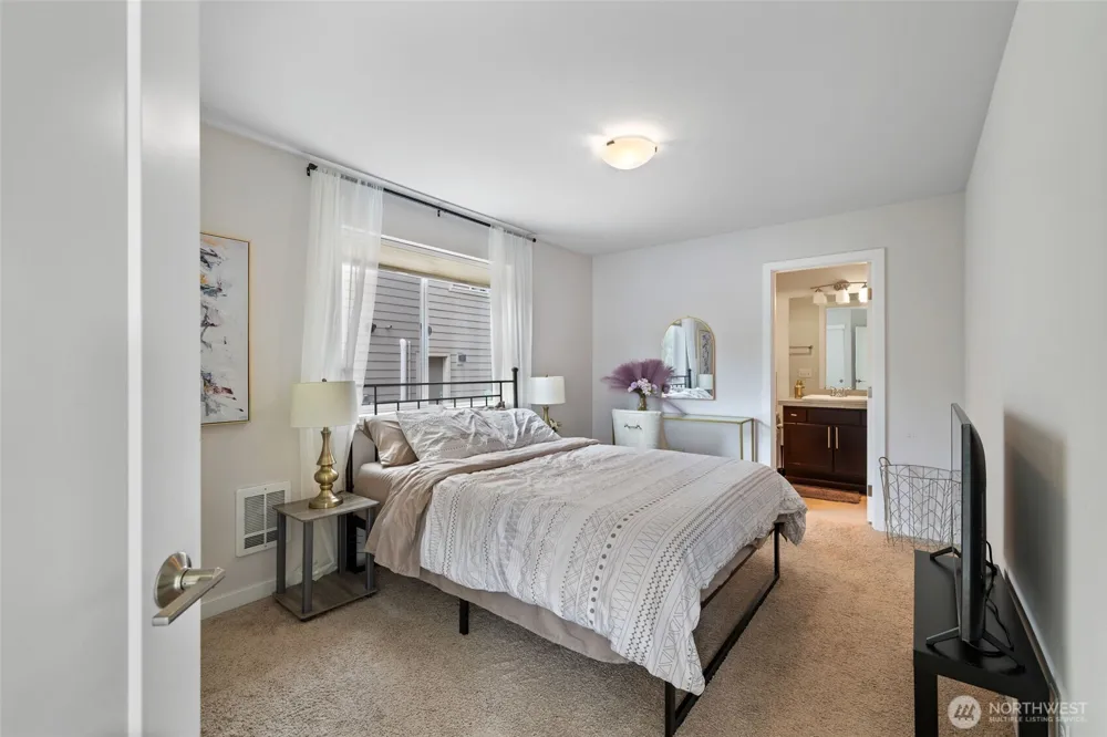 22924 79th Lane W #A Edmonds, WA 98026