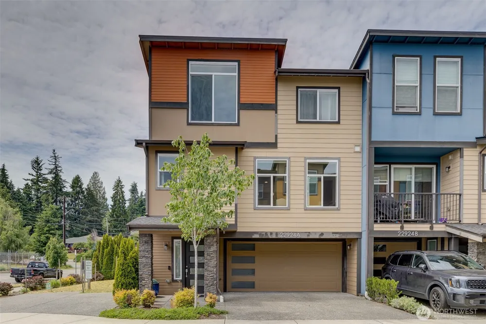 22924 79th Lane W #A Edmonds, WA 98026