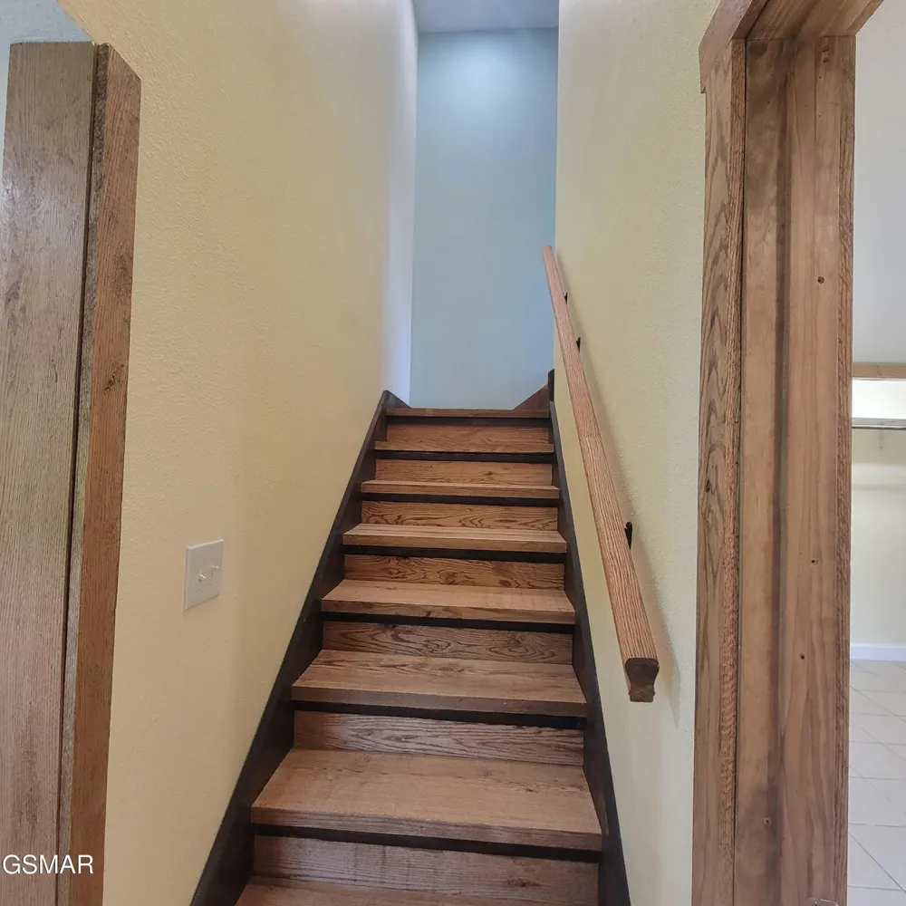 709 8th Street Newport, TN 37821