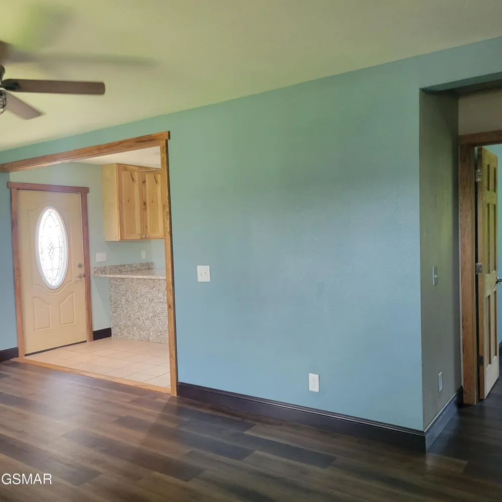 709 8th Street Newport, TN 37821