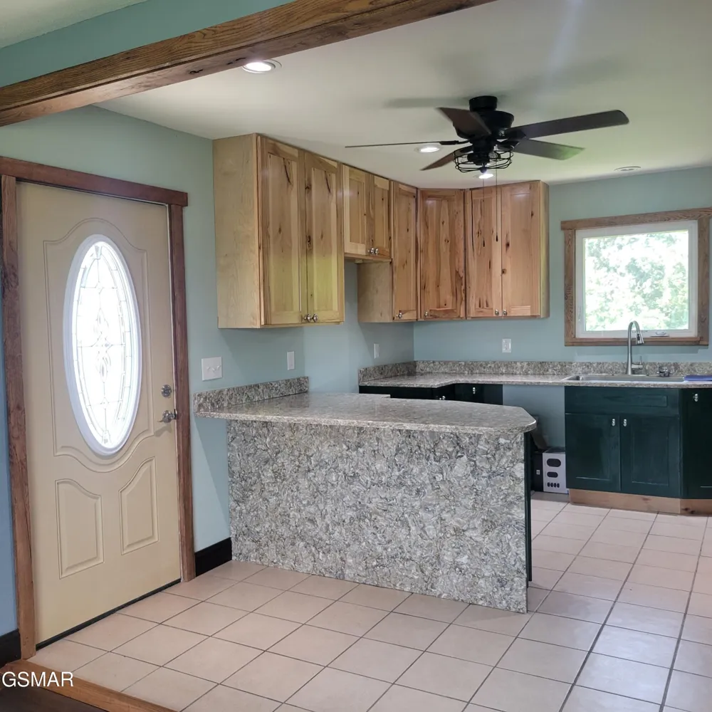 709 8th Street Newport, TN 37821