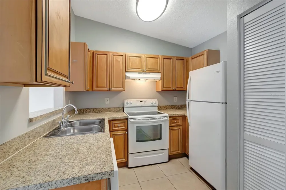1212 COOLMONT DRIVE Brandon, FL 33511
